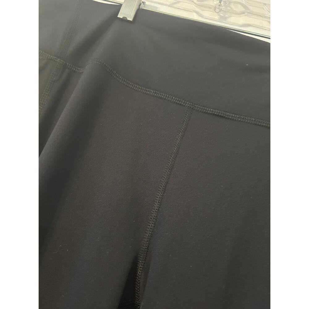 Target Mid Rise Straight Leg Workout Pants NWT - Picture 3 of 5